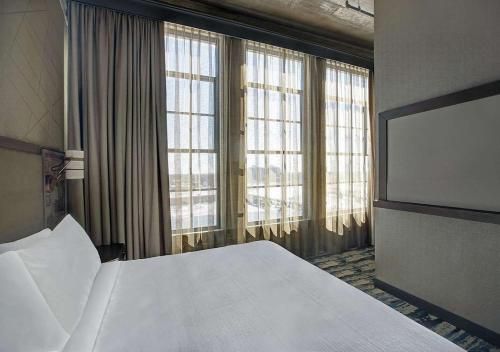 Embassy Suites By Hilton Rockford Riverfront