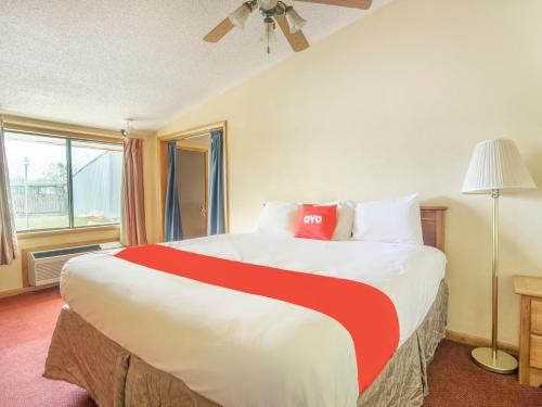 OYO Hotel Daleville AL Hwy 84