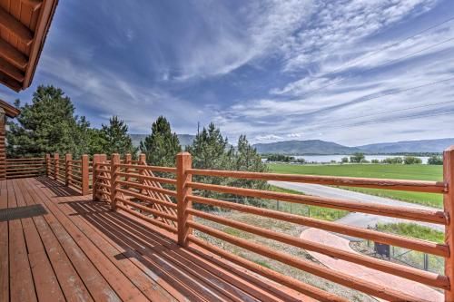 Cozy Eden Log Home Near Outdoor Activities