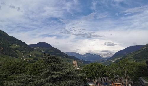 Outdoor Pictures 24