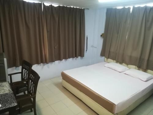 MIRAMAR HOTEL