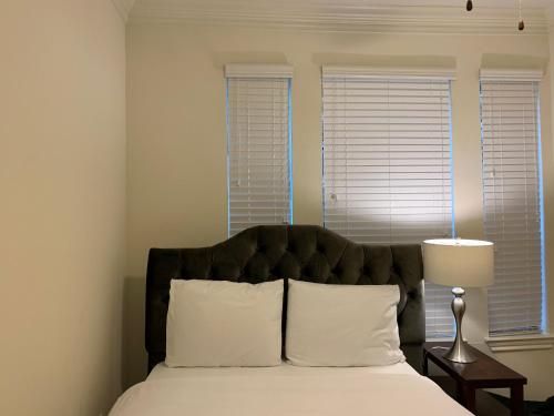 Luxury Fully Furnished Apartments by NASA and Kemah Boardwalk