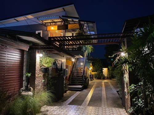 Outdoor Pictures 24