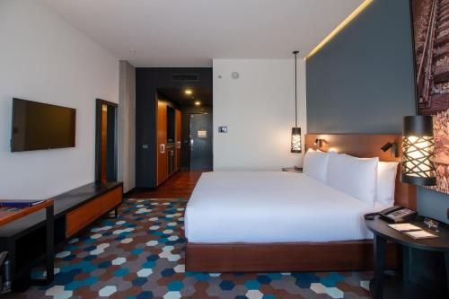 Doubletree By Hilton Celaya
