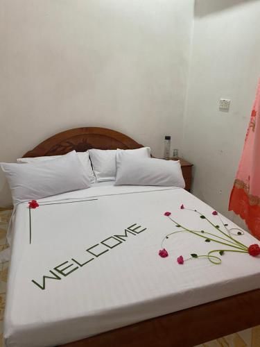 Mandhoo Inn