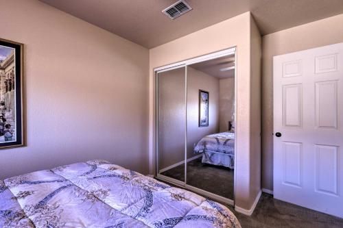 Inviting Retreat Less Than 1 Mile to Colorado River!