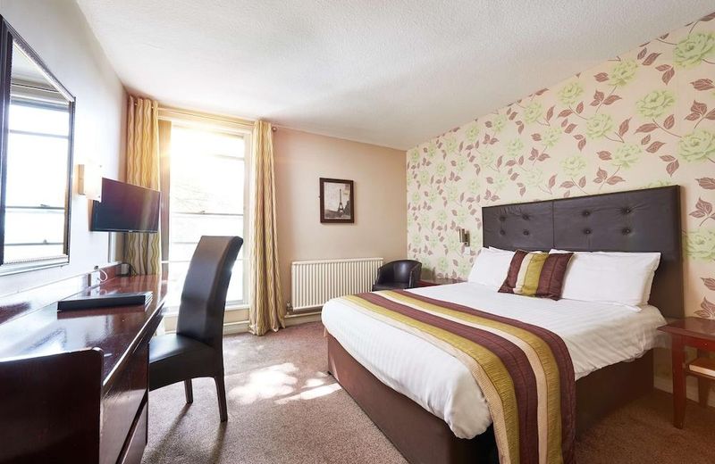 St James Hotel