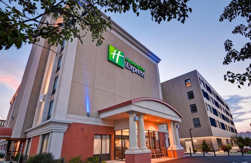 Holiday Inn Express Boston, an IHG Hotel