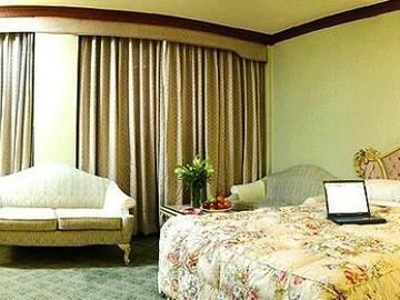 Insadong Crown Hotel