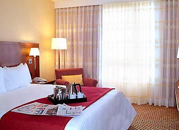 Courtyard by Marriott Paris La Defense West - Colombes