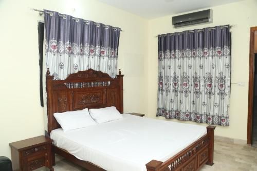 Hotel The Lodges Inn
