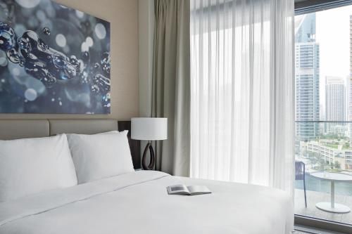 Jumeirah Living Marina Gate Dubai