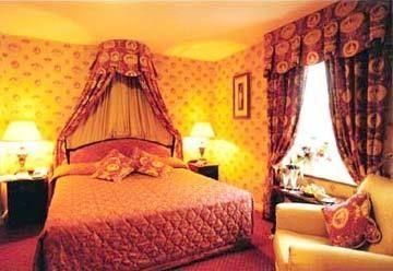 Temple Gate Hotel