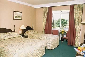 Earl of Desmond Hotel