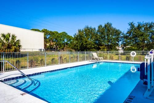 Outdoor Pictures 1