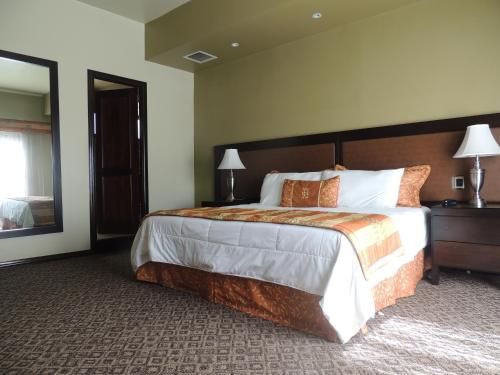 Hotel 1915 INN & SUITES