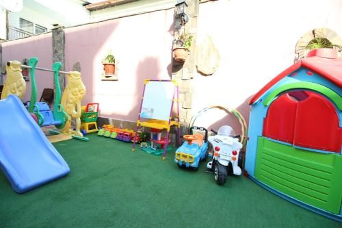 Outdoor Pictures 11