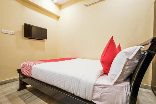 OYO 13550 Hotel Pushpa Grand