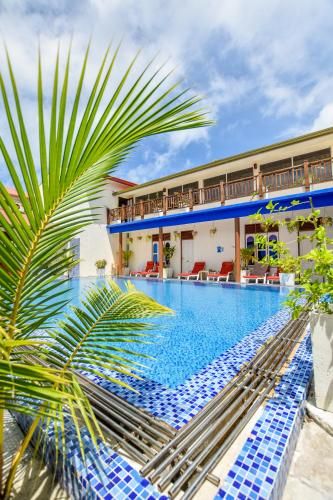 Equatorial Divers Lodge