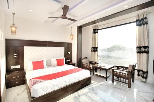 OYO 15015 Hotel Ska Hometel