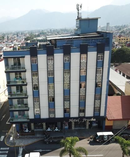 HOTEL TRUEBA