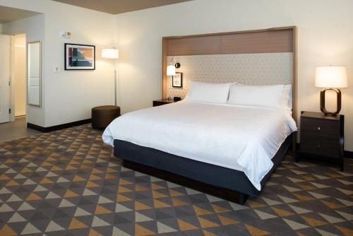 Holiday Inn & Suites - Idaho Falls, an IHG Hotel