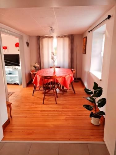 Maison de 2 chambres avec jardin clos et wifi a Gottenhouse