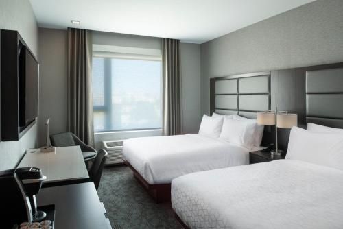 Holiday Inn Express - Boston Logan Airport - Revere, an IHG Hotel