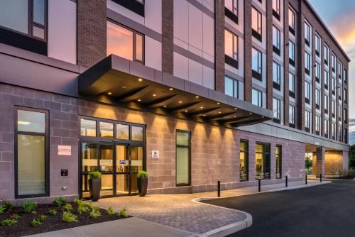 Holiday Inn Express - Boston Logan Airport - Revere, an IHG Hotel