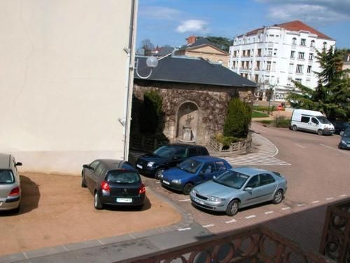 Studio avec balcon et wifi a Neris les Bains