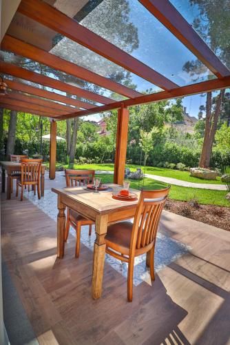Outdoor Pictures 24