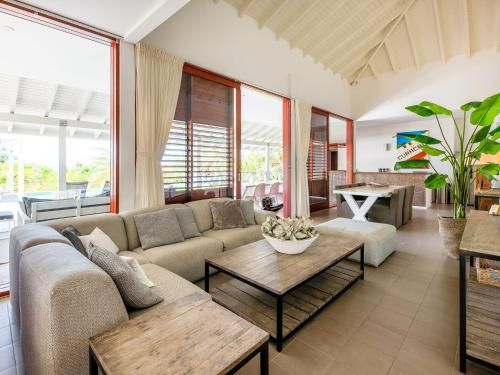 Luxurious Villa in Jan Thiel with Pool
