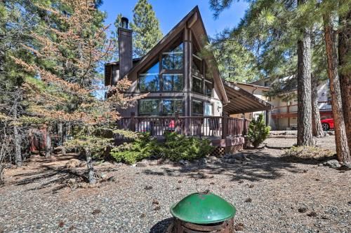 Cabin with Wraparound Porch - 20 Mins from Flagstaff!