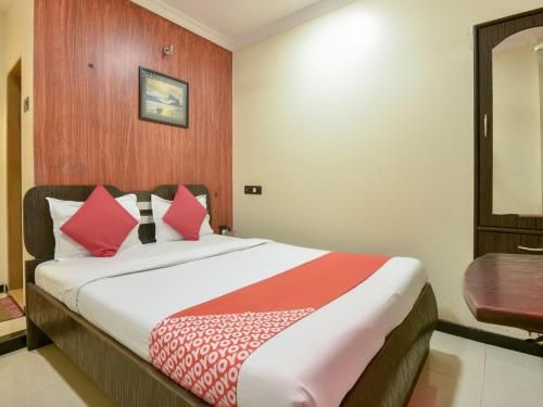 OYO 76488 Hotel Impex Residency