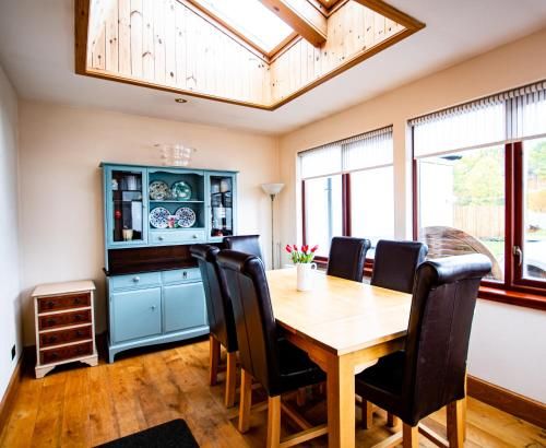Comfy 4-Bed Cottage in Newtonmore