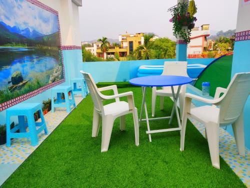 Outdoor Pictures 1