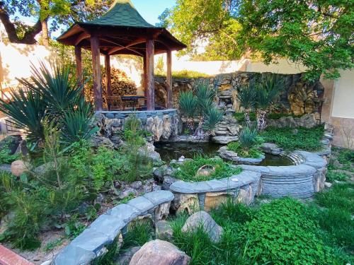 Outdoor Pictures 23