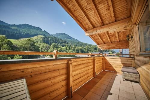 Outdoor Pictures 1