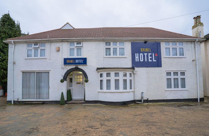 OYO Brunel Hotel