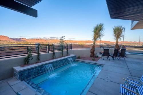 New Home! Private Pool * Private Hot Tub * Fire Pit
