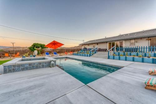 Bella Luna Retreat - Saltwater Pool and Hot Tub