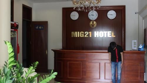 MIG 21 Hotel Hoa Lac