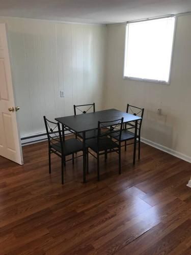 Quaint 3 Bedroom 1.5 Bath House to Yourself!!!