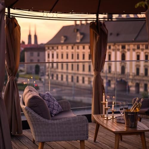 Outdoor Pictures 1