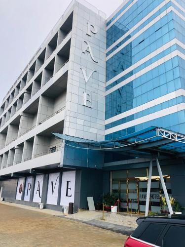 Pave Hotel & Suites