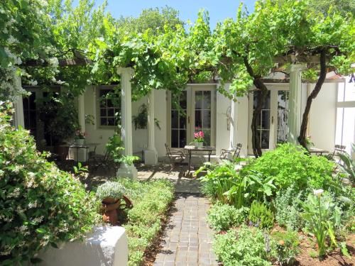 Au Pear Boutique Guest House
