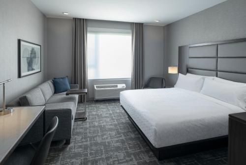 Staybridge Suites - Boston Logan Airport - Revere, an IHG Hotel