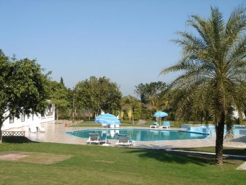 Lahore Country Club