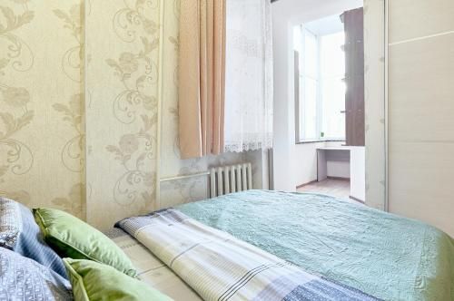 S12-58 MODERN APARTHOTEL WITH TWO 2BEDROOMS IN CENTRAL KIEV - BESSARABSKA SQUERE - GULLIVER MALL - O