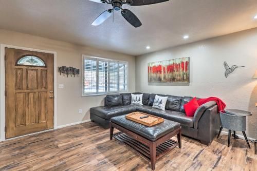 Munds Park Cabin Retreat with Furnished Deck